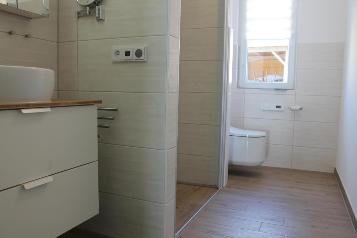 Ferienwohnung De Windroos Born Luaran gambar