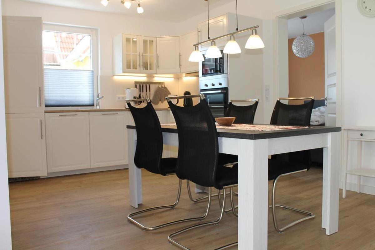 Ferienwohnung De Windroos Born Luaran gambar