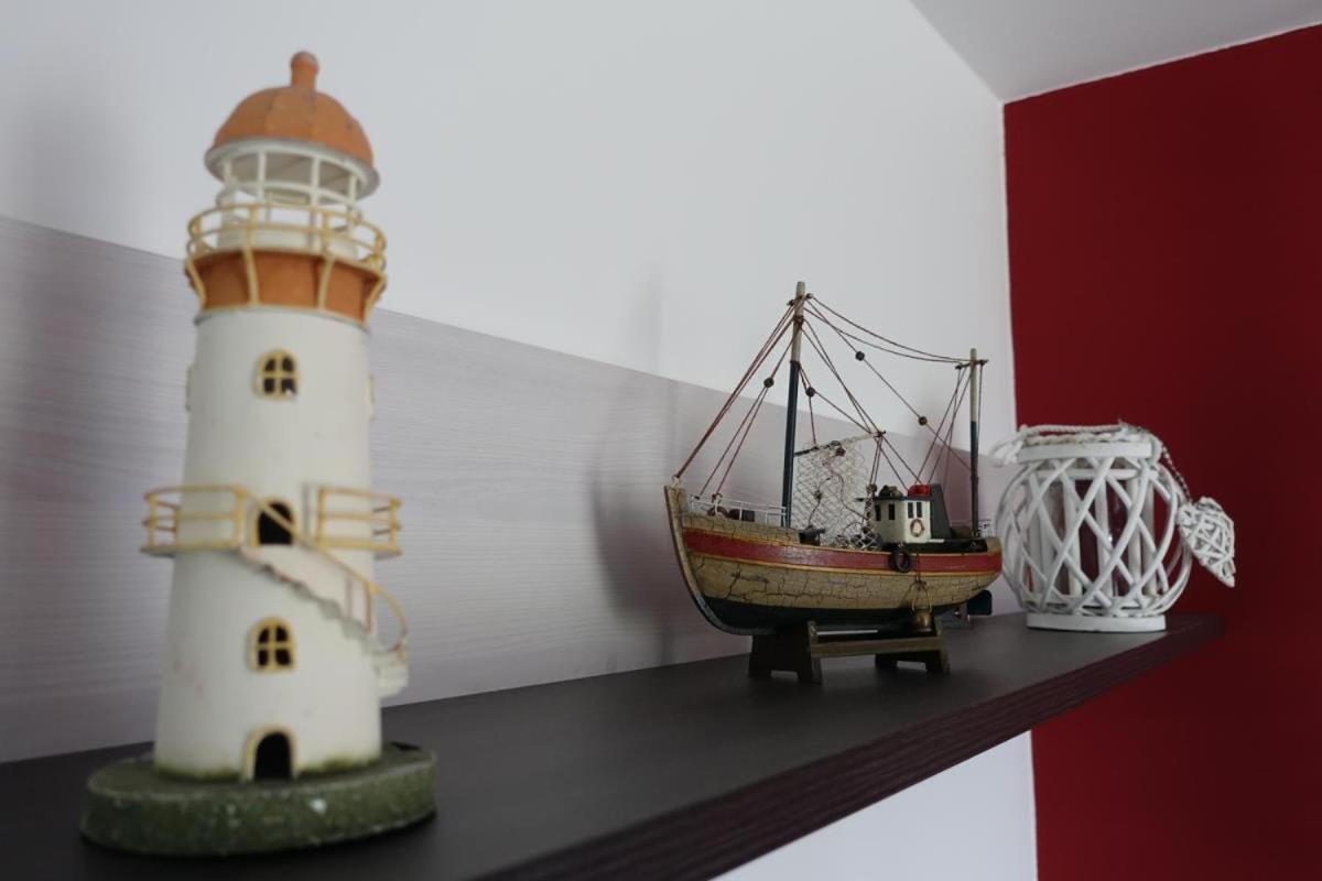 Ferienwohnung De Windroos Born Luaran gambar