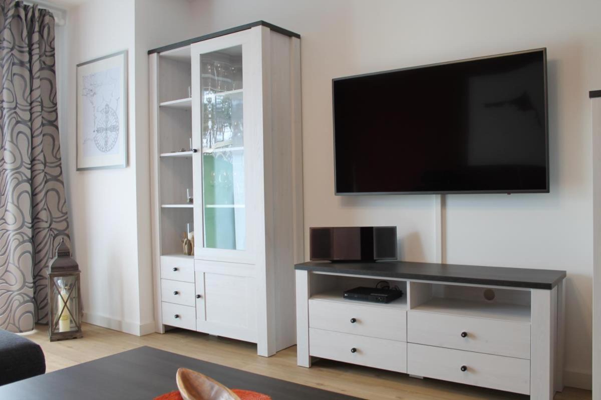 Ferienwohnung De Windroos Born Luaran gambar